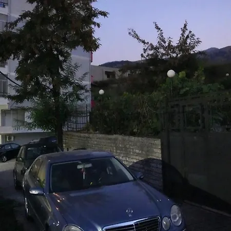 Qeli Nocleg ze śniadaniem Gjirokastra