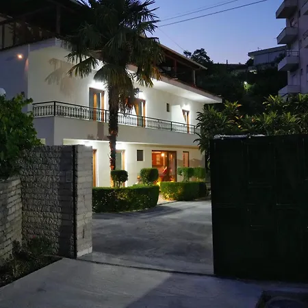 Qeli Couette-café 4*