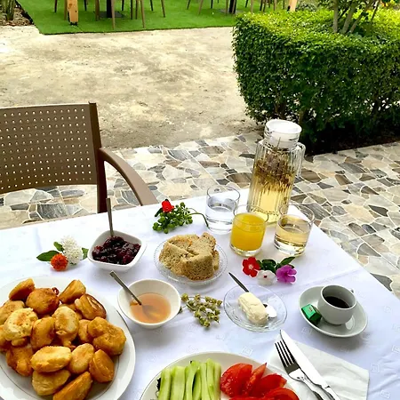 Qeli 4* Gjirokastër