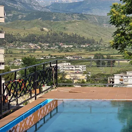 Qeli 住宿加早餐酒店 Gjirokastër